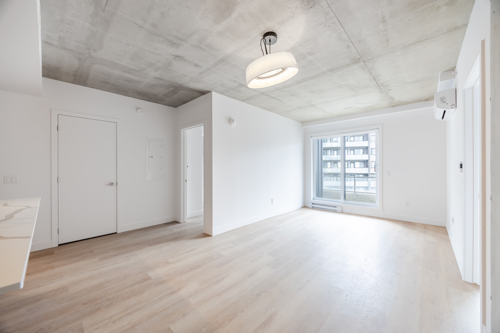 4845 Chem. de la Côte Saint-Luc — photo 2