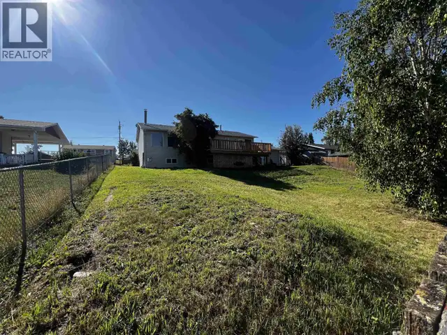 525 TUNASA DRIVE Fraser Lake, British Columbia in Houses for Sale in Burns Lake - Image 38