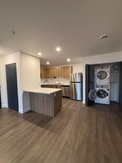 Discover Comfortable City Living! This spacious 2-bedroom apartment on the 4th floor combines modern...