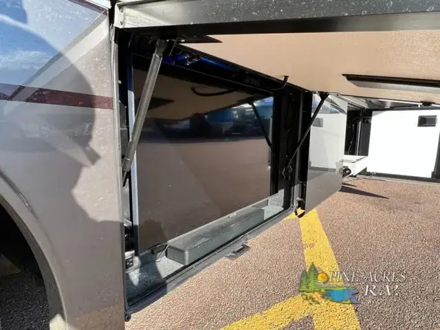 2024 Newmar New Aire 3549 Luxury Diesel Pusher in RVs & Motorhomes in Moncton - Image 77