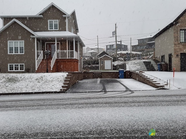 $560,000 - 2 Storey for sale in Rimouski (Rimouski) — photo 1