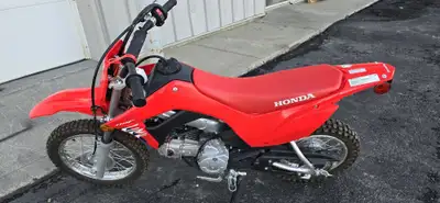 TAXES AND FEES MAY APPLY Brakes Front Brake Type: Drum Rear Brake Type: Drum Color Options Red: +$0...