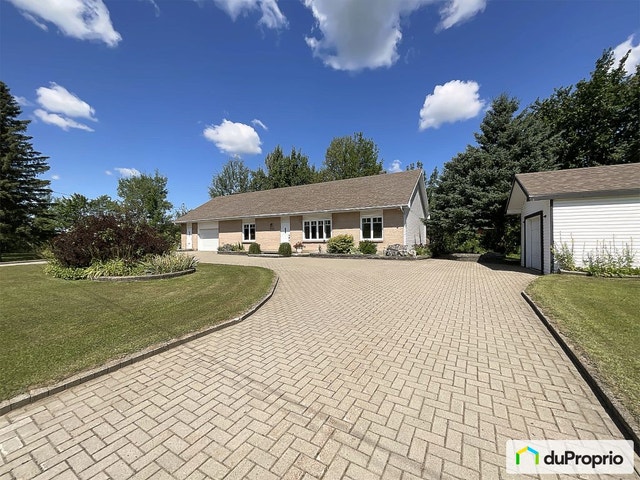 $485,000 - Bungalow for sale in St-Etienne-De-Lauzon — photo 1