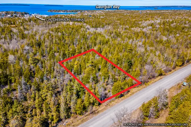 Just Shy of 0.5 AC, Walk Into Tobermory - Ashley Jackson, RE/MAX632360637780491223