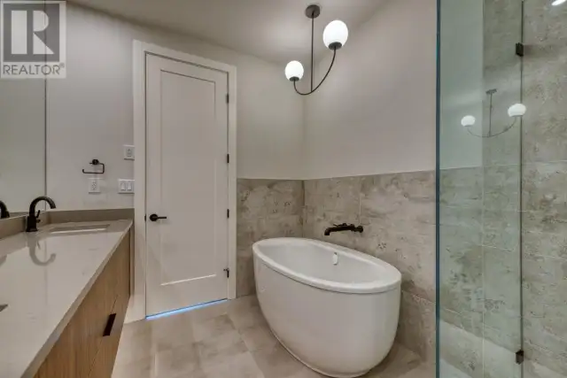 75 Predator Ridge Drive Unit# 202 Vernon, British Columbia in Condos for Sale in Fort St. John - Image 22