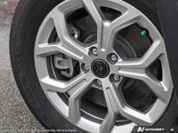 Only 29 Miles! This Jeep Compass has a durable Intercooled Turbo Regular Unleaded I-4 2.0 L/122 engi... (image 7)