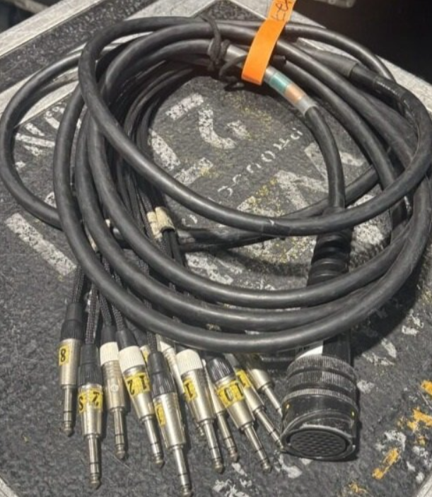LK1047 ¼ Insert Snakes536637268506060801