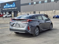 Come see this certified 2022 Toyota Prius Prime | Plug-in Hybrid | Heated Steering + Seats | Radar C... (image 4)