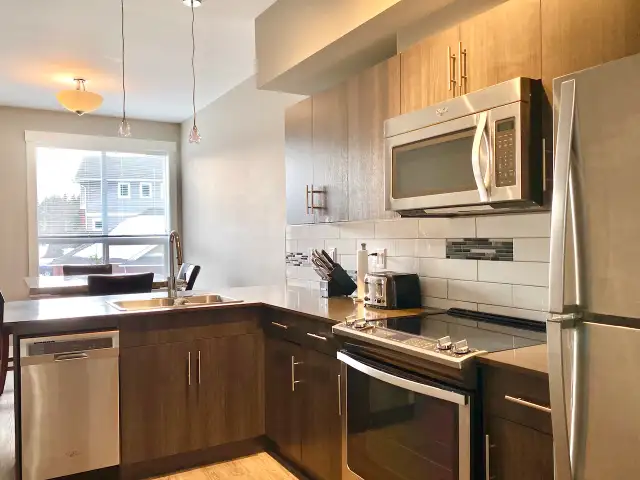 2-Bedroom 2-Bathroom l 305-110 Baxter Avenue l Townhouse in Long Term Rentals in Kitimat - Image 2