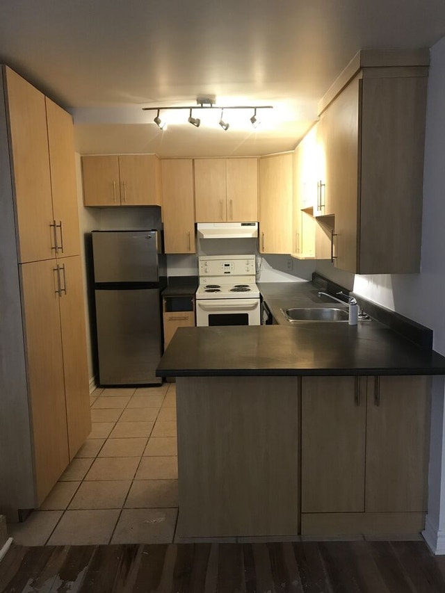 Superbe grand loft 2 1/2, des Franciscains, WIFI libre Locations