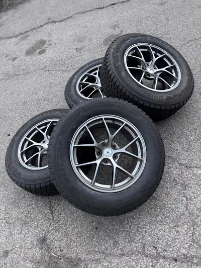 255/65/18 5x114.3 for ford explorer, Lincoln aviator, Nautilus, Kia ev9, Mazda Cx90, CX9, CX70 Have...