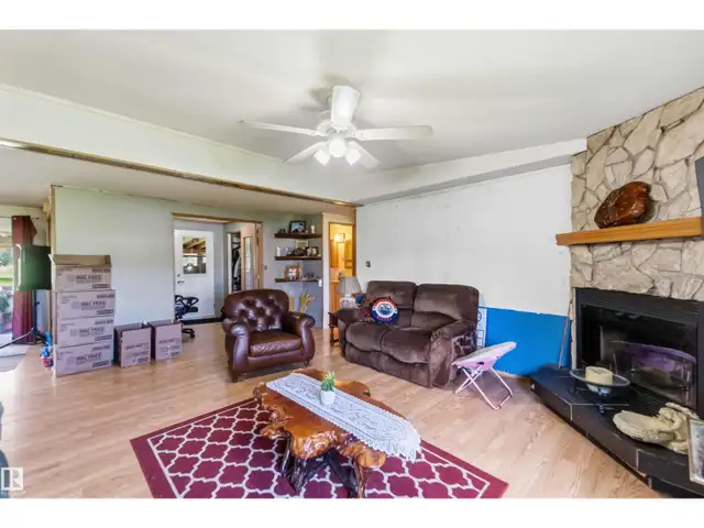 52315 RGE ROAD 273 Rural Parkland County, Alberta in Houses for Sale in St. Albert - Image 17