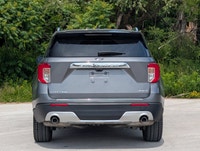 Ventilated / Heated Seats - Heated Steering Wheel - Power Liftgate - 4x4 drivetrain for superior tra... (image 8)