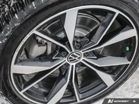 * 4MOTION All-Wheel Drive (AWD) * Exclusive 20-inch Misano alloy wheels * Adaptive LED headlights wi... (image 8)