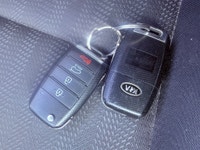 WE ARE OPEN 7 DAYS A WEEK !! BEST ON GAS ONLY 4 CYLINDERS ENGINE CHEAP ON INSURANCE EXTENDED WARRANT... (image 9)