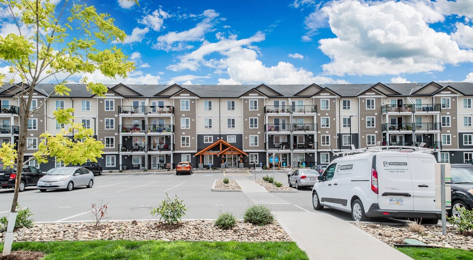 Pet-Friendly Two Bedroom Two Bath with In-suite Laundry for Rent 3
