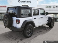 4X4, FRONT HEATED SEATS, REMOTE START, HEATED STEERING WHEEL, ADAPTIVE CRUISE CONTROL, FORWARD COLLI... (image 4)