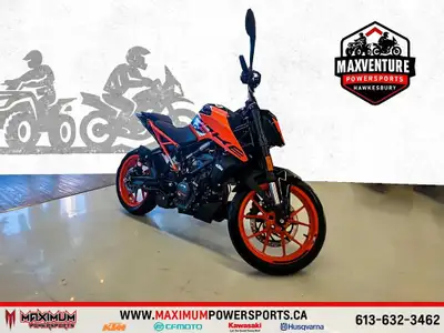 KTM 200 DUKE 2023 La KTM 200 Duke 2023 est une moto naked légère et maniable, idéale pour les conduc...