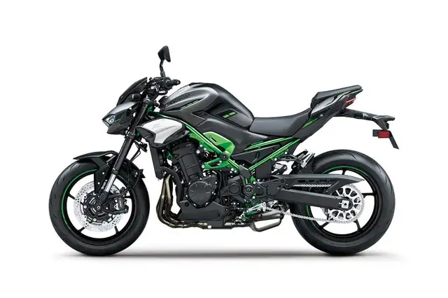 2025 KAWASAKI Z900 in Sport Bikes in Longueuil / South Shore - Image 10