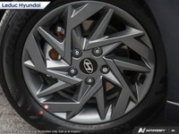 AMVIC LICENSED DEALER. PRICE EXPIRES May 21,2025 Engine: 2L 4cyl. L/100Km City: 7.8 L/100Km Hwy: 5.9... (image 5)