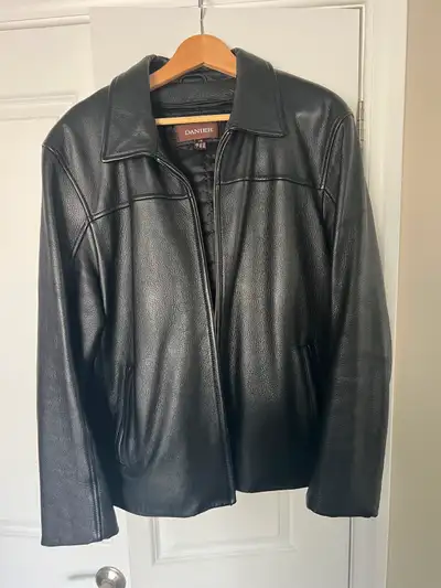 VRAI CUIR/REAL LEATHER bomber jacket, View more