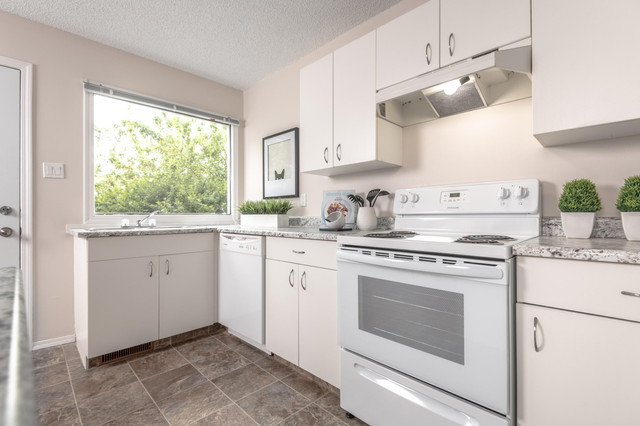 Wellington Apartment For Rent | Wellington Park Townhomes dans Locations longue durée  à Ville d’Edmonton