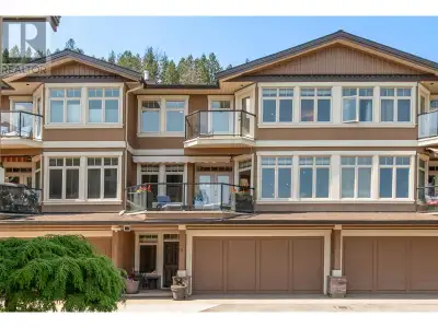 Welcome to this exclusive collection of just seven semi-lakeshore townhomes, ideally located along t...