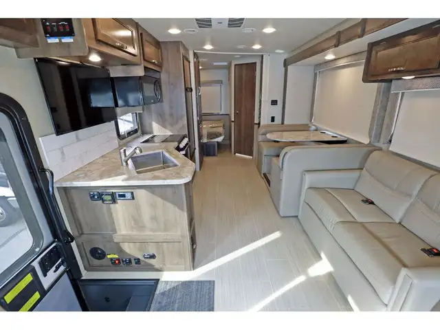 2020 Entegra Coach Vision 26X 2 extensions Classe A Vision in RVs & Motorhomes in Laval / North Shore - Image 5