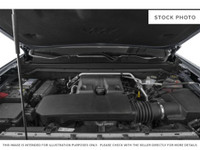 AMVIC Licensed Dealer Z71 Crew Cab *Premium Leather Heated and Ventilated Seats *Power Sliding Sunro... (image 7)