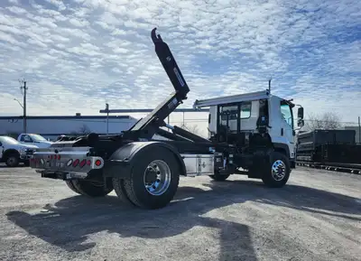 SwapLoader 240 hooklift 24,000 lbs of lifting capacity Adjustable jib 53-7/8” or 61-3/4” hook height...