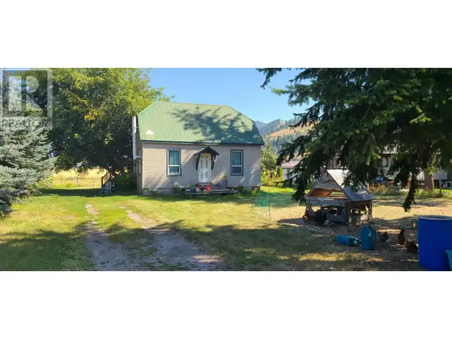 5649 VLA Road Chase, British Columbia in Land for Sale in Kamloops - Image 13