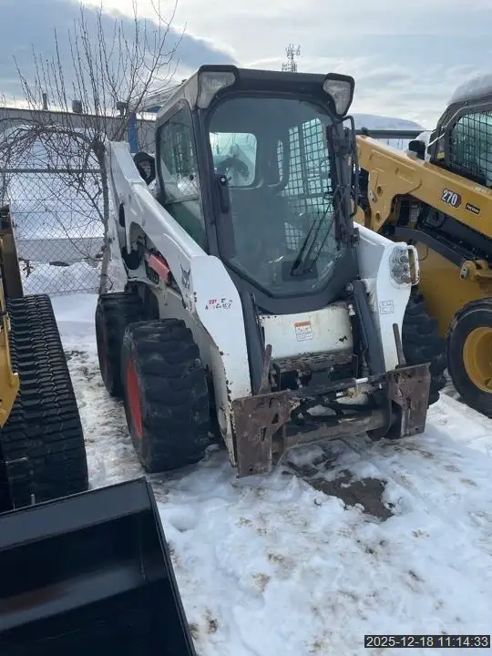 2017 BOBCAT S770 w/ Bucket FOR SALE in Heavy Equipment in Markham / York Region - Image 8