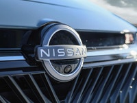 Engine: 2.0 L DOHC 16 Valve 4-cylinder L/100Km City: 8.0 L/100Km Hwy: 6.4 Safety Equipment Electroni... (image 8)