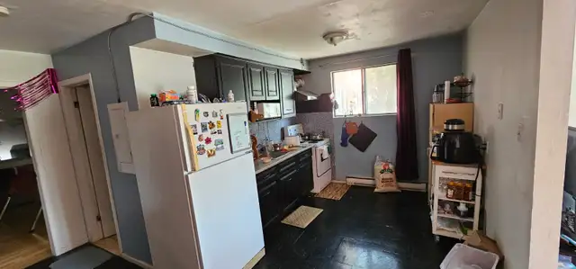 Three bedrooms apartment for rent