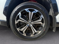 CLEAN CARFAX, ELECTRIFIED PERFORMANCE Experience the perfect balance of power, efficiency, and advan... (image 8)