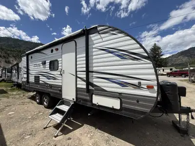 Welcome to Rock Island RV Please call for more info and ask about our long term low rate financing o...