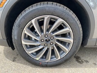 This Executive Driven Lincoln has been carefully driven by one of our employees or as a courtesy ser... (image 3)
