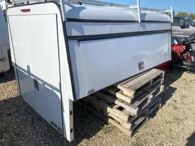 ARE. Deluxe Commercial Truck Cap with Ladder Rack and LED work Lights. Like new! From Ford F350 8ft...