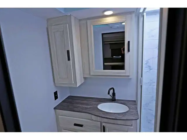 2024 Forest River Sunseeker 3250 2 extension 2024 + lit superpos in RVs & Motorhomes in Laval / North Shore - Image 31