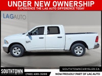 2022 Ram 1500 Classic SLT Experience the Ram 1500 Classic SLT with only 101604 km on the odometer. F... (image 4)
