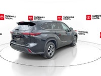 Thornhill Toyota Proudly Presents This Black 2025 Toyota Highlander Hybrid with XLE AWD Package, Fea... (image 8)