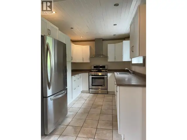 72 PIONEER WAY Fort Nelson, British Columbia in Houses for Sale in Fort St. John - Image 7