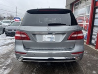 HERE IS A 1 OWNER MERCEDES DEALER SERVICED VERY CLEAN ML350 BLUETEC DISEL MB WITH NO ACCIDENTS AND F... (image 4)