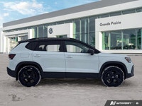 Navigating city streets or embarking on weekend getaways is effortless in this sophisticated 2025 Vo... (image 5)