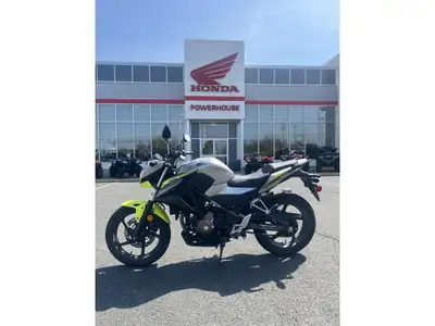 2017 Honda CB300F 2017 Honda CB300F (Used) Only 4,800 km Just arrived at Olivier Honda Bathurst: a c...