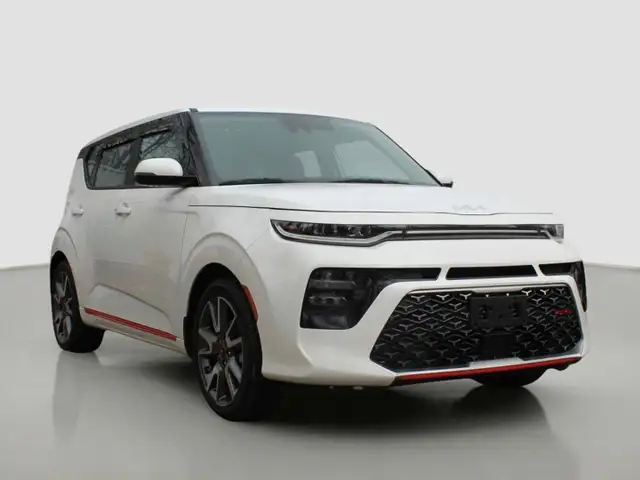 2022 KIA Soul GT-Line Limited IVT for sale in Cars & Trucks in Comox / Courtenay / Cumberland - Image 2