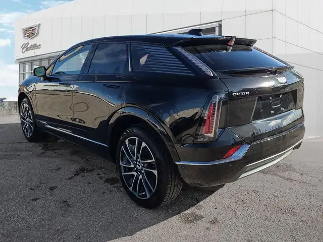 2027 Cadillac OPTIQ Sport in Cars & Trucks in Winnipeg - Image 4