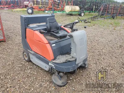 POWER BOSS Apex 62 Ride On Floor Scrubber Briggs and Stratton2 cylinder gas engine 48 inch working w...