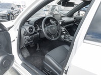 APPLE CAR PLAY, ANDROID AUTO, NO ACCIDENTS, ONE OWNER, AWD, 10 Speakers, 4-Wheel Disc Brakes, ABS br... (image 7)