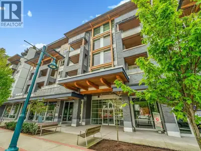Welcome Home to this LUXURIOUS PENTHOUSE at The CLYDE in Port Moody! This Bright & Spacious Unit off...